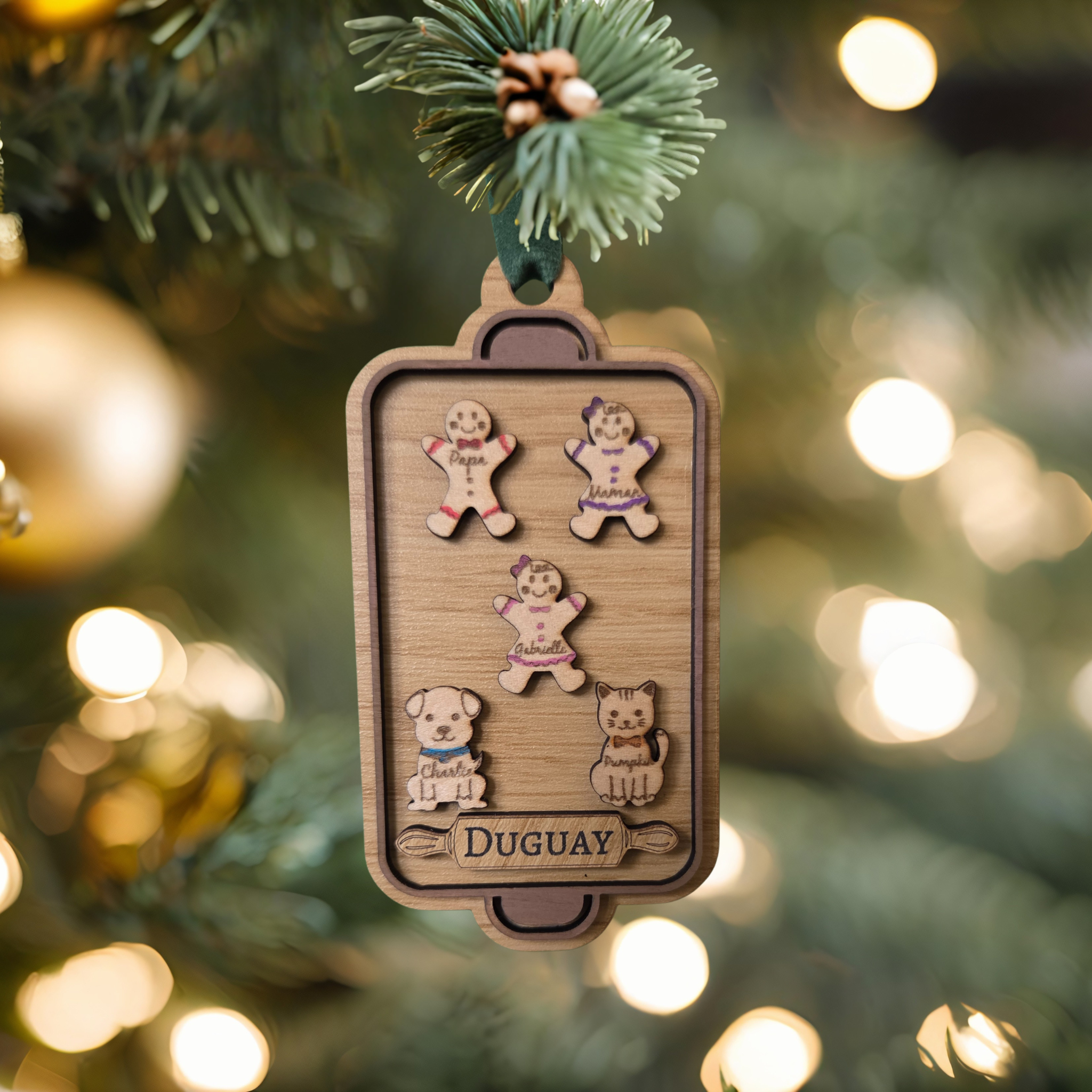 Personalized Gingerbread Family Ornament – Cookie Tray Edition